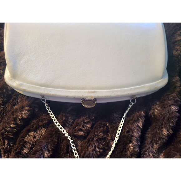 Classic Vintage 60s Whte Hinged Clutch Mod GoGo Bridal Handbag With Chain - Picture 15 of 15